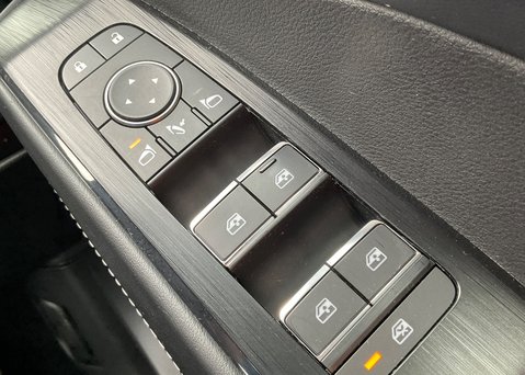 Nissan Qashqai DIG-T TEKNA MHEV 24