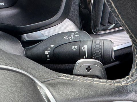 Volvo V60 2.0 D4 R-Design Auto Euro 6 (s/s) 5dr 39