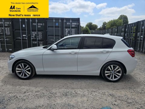 2017 BMW 1 Series thumbnail 5