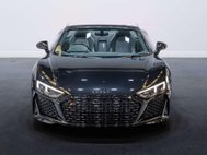 Audi R8 5.2 FSI V10 Spyder 2dr Petrol S Tronic quattro Euro 6 (s/s) (570 ps) 17