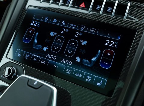 Lamborghini Urus Pearl Capsule 25