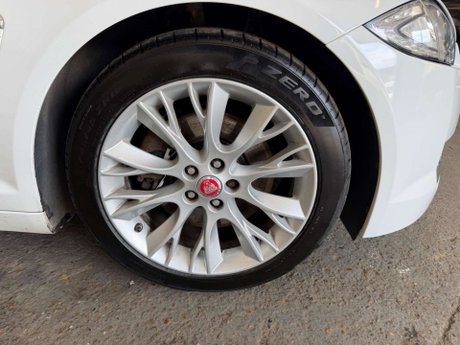 Jaguar XF 2.2d R-Sport Auto Euro 5 (s/s) 4dr 24