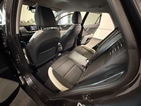 Kia Stonic 1.0 Stonic 3 ISG Semi-Auto 5dr 36