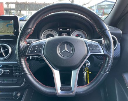 Mercedes-Benz A Class 1.8 A200 BlueEfficiency AMG Sport CDi Auto 5dr 20