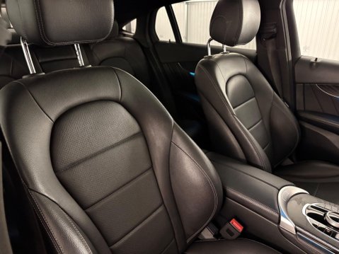 Mercedes-Benz GLC 2.1 GLC220d AMG Line (Premium) Coupe 5dr Diesel G-Tronic+ 4MATIC Euro 6 (s/ 8