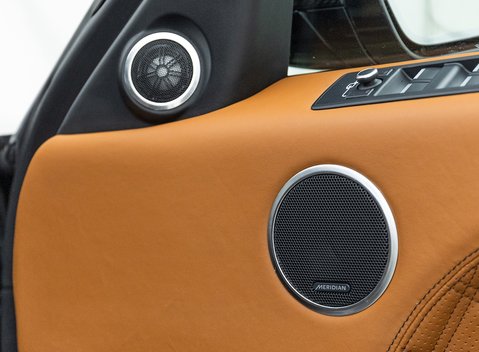 Land Rover Range Rover Sport 5.0 SVR URBAN 25