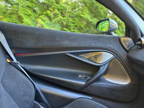 McLaren 720S 4.0T V8 SSG Euro 6 (s/s) 2dr 51