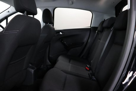 Peugeot 208 S/S TECH EDITION 41