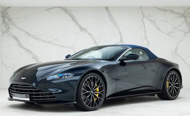 Aston Martin V8 Vantage Roadster 8