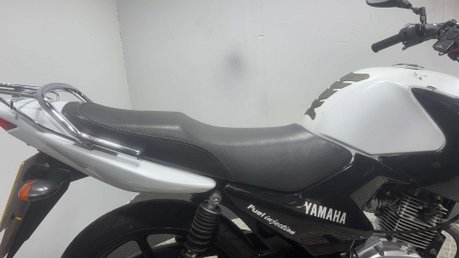 Yamaha YBR 125 2016 ONLY 6K GOOD LOOKING PROJECT BIKE SPARES OR REPAIR 125CC LEARNER 8