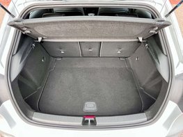 Mercedes-Benz A Class 1.3 A 200 Sport Exeutive Auto 5dr 76