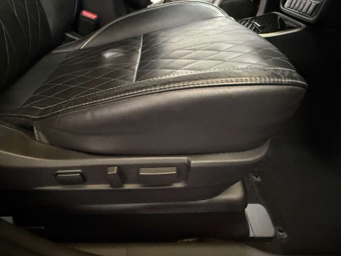 Mitsubishi Outlander 2.4 Outlander Exceed PHEV CVT 4WD 5dr 11