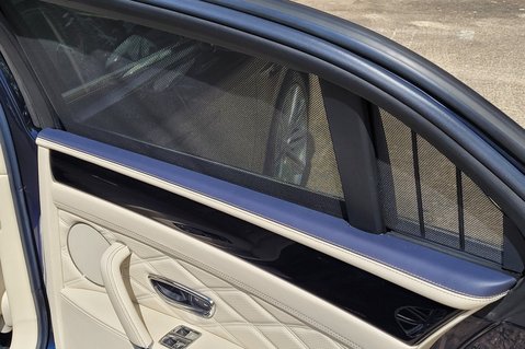 Bentley Flying Spur V8 38