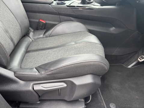 Peugeot 3008 PURETECH S/S GT LINE 15