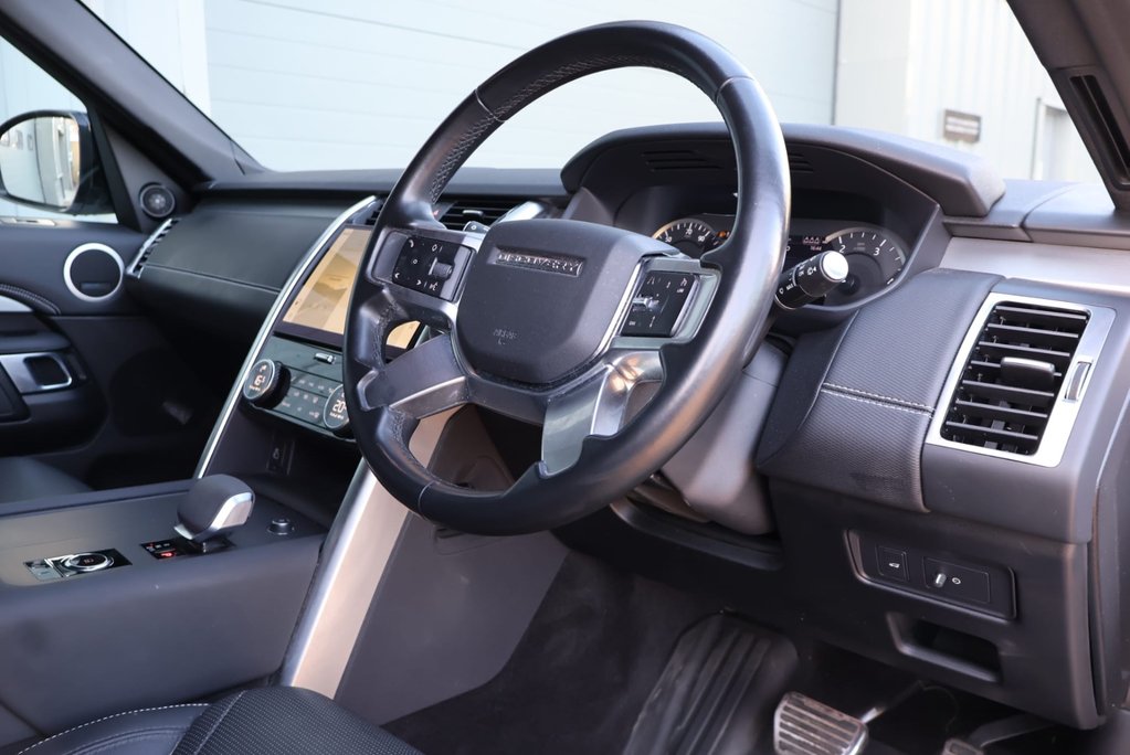 Land Rover Discovery R-DYNAMIC SE MHEV Huge spec rear seats styled by seeker  20