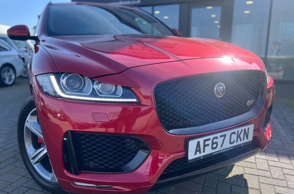 Jaguar F-Pace 3.0 V6 D300S AWD AUTO 5