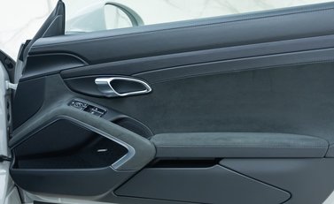 Porsche 718 Cayman GTS 4.0 22