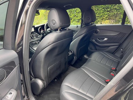 Mercedes-Benz GLC 2.1 GLC250d AMG Line G-Tronic 4MATIC Euro 6 (s/s) 5dr 38