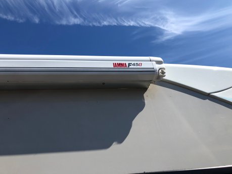 Chausson Titanium 720 Titanium 720 Automatic 6 Berth 3500Kg only 5000 miles 10