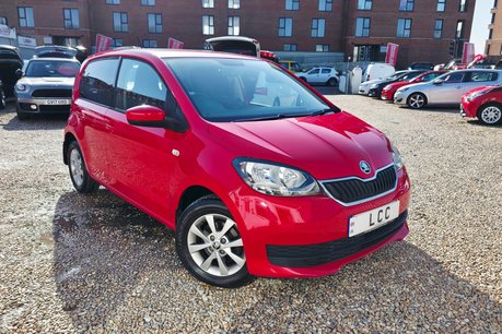 Skoda Citigo 1.0 SE MPI.. 5 SERVICES.. STUNNING EXAMPLE! 64 MPG! LOW INSURANCE!