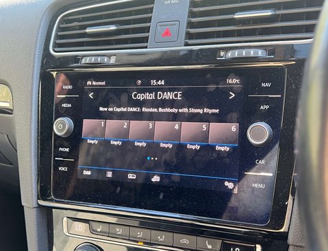 Volkswagen Golf 2.0 Golf R TSi 4Motion Semi-Auto 4WD 5dr 19