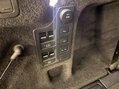 Land Rover Discovery 3.0 TD V6 HSE Auto 4WD Euro 6 (s/s) 5dr 43