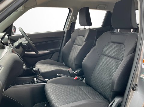 Suzuki Swift 1.2 Dualjet 83 12V Hybrid SZ5 5dr Auto 17