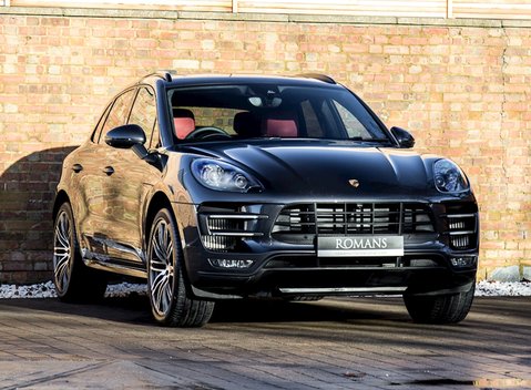 Porsche Macan Turbo 1