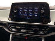 Volkswagen T-Roc 1.5 T-Roc Life TSI 5dr 8