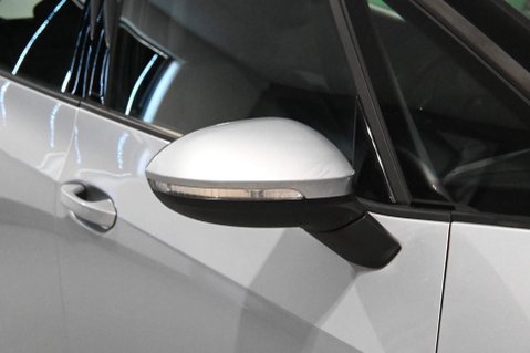 Volkswagen ID.3 Pro Performance 58kWh Life Auto 5dr 50