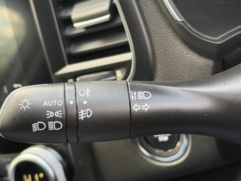 Renault Megane 1.5 Blue dCi Iconic Sport Tourer Euro 6 (s/s) 5dr 22