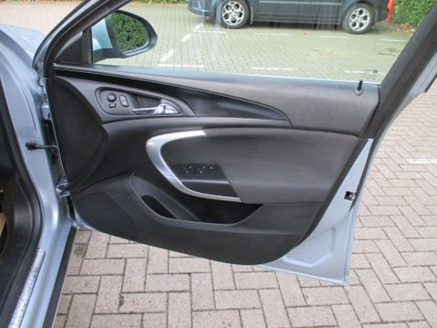 Vauxhall Insignia 1.8 16V SRi Euro 5 5dr 46