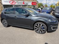 Volkswagen Golf GTE NAV DSG 12