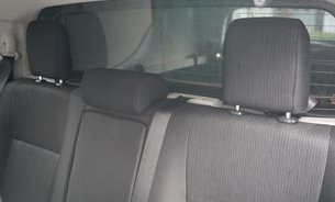 Toyota Hilux INVINCIBLE 4WD D-4D DCB FSH Fresh MOT Recent New Rear Tyres Tow Bar 1 Owner 26