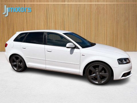 Audi A3 2.0 TDI Black Edition Sportback 5dr Diesel Manual Euro 5 (s/s) (140 ps) 5