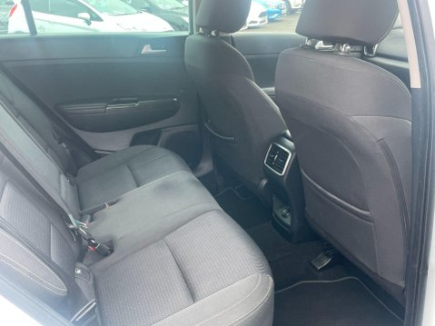 Kia Sportage 1.6 GDi 2 Euro 6 (s/s) 5dr 16
