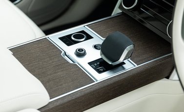 Land Rover Range Rover P400 HSE 17