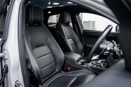 Jaguar E-Pace 2.0 D204 MHEV R-Dynamic Black SUV 5dr Diesel Auto AWD Euro 6 (s/s) (204 ps) 3