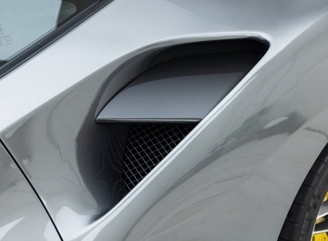 Ferrari 488 GTB 24