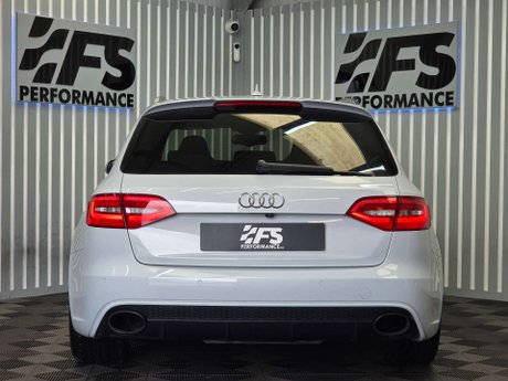 Audi RS4 4.2 FSI V8 Estate 5dr Petrol S Tronic quattro Euro 5 (450 ps) 38