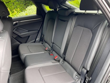 Audi Q3 1.5 TFSI CoD 35 Black Edition Sportback S Tronic Euro 6 (s/s) 5dr 41