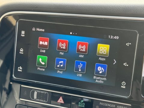 Mitsubishi Outlander 2.4h TwinMotor 13.8kWh 4h CVT 4WD Euro 6 (s/s) 5dr 14