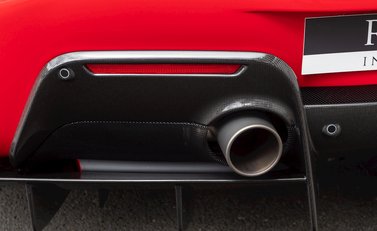 Ferrari 488 Pista 30