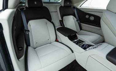 Rolls-Royce Spectre 16