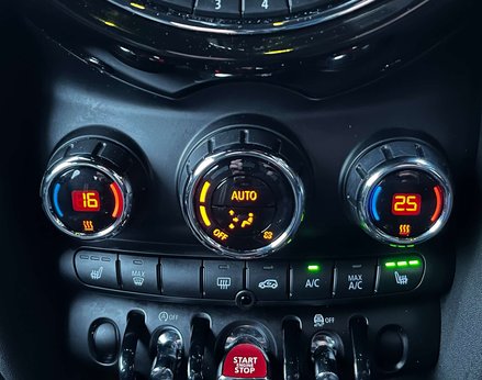 Mini Hatch 1.5 Cooper Sport Auto 3dr 51