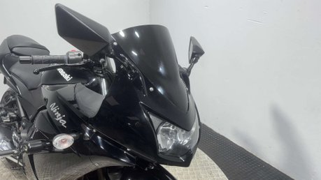 Kawasaki Ninja EX 250 2012 ONLY 9K NEW MOT 33BHP A2 READY 250CC SPORTS BIKE 13