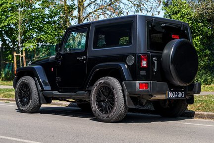 Jeep Wrangler SAHARA CRD By Kahn's The Chelsea Truck Company 4