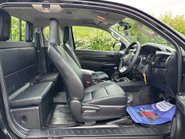 Toyota Hilux Active ECB 4WD D-4D Pickup 16
