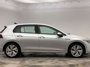 Volkswagen Golf 1.5 Golf Style eTSI Semi-Auto 5dr 4
