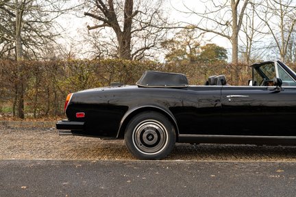 Rolls-Royce Corniche II Convertible 14